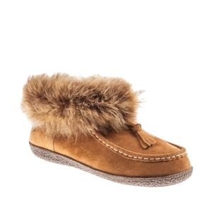 Cabela's Women Suede Slip on shoes
